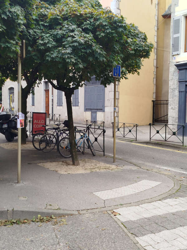 Commerce à CHAMBERY