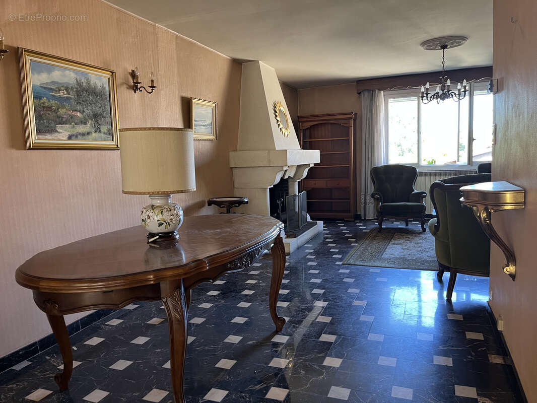 Maison à GIGNAC
