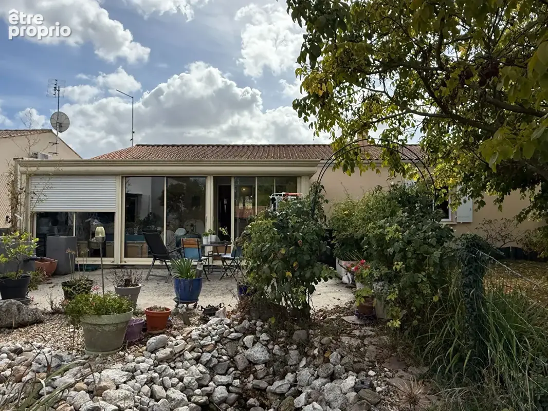Maison de plain-pied avec véranda, suite parentale et garage à montils - photo 4