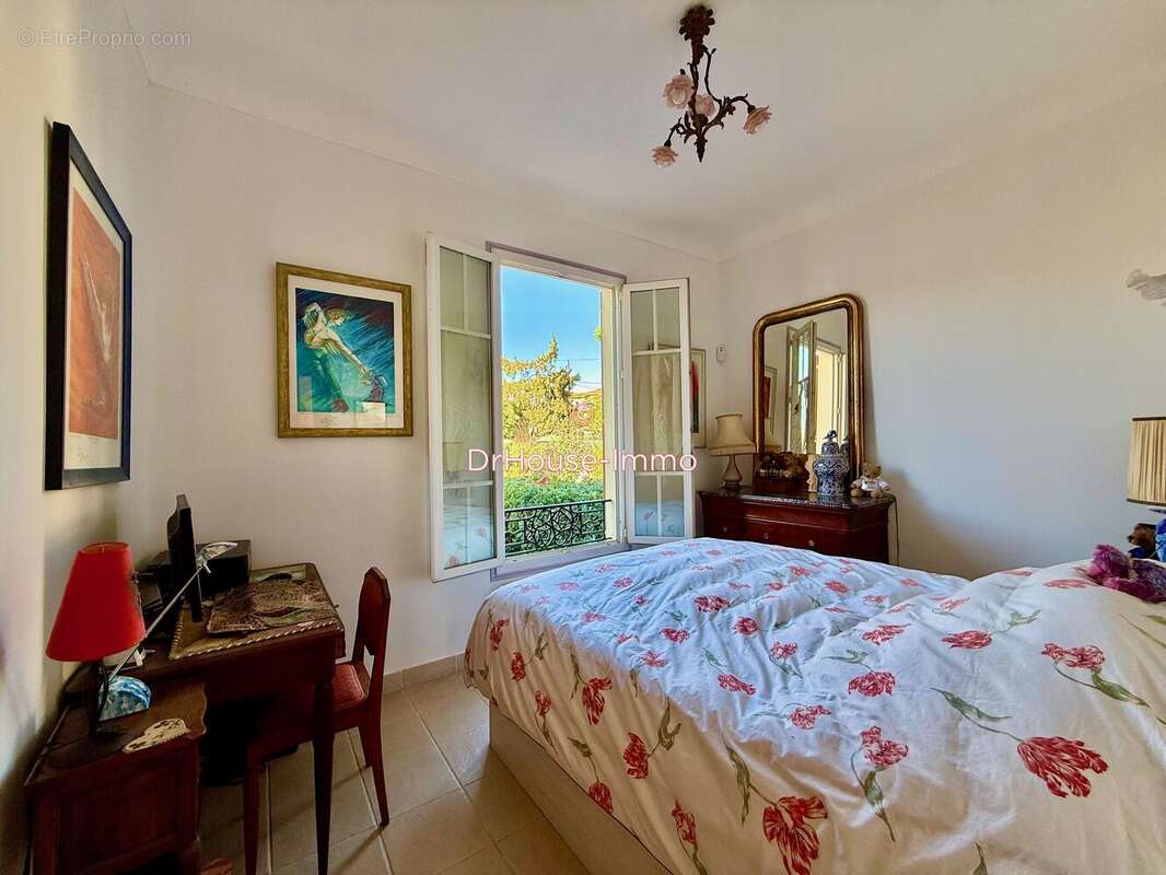 Maison à CAGNES-SUR-MER