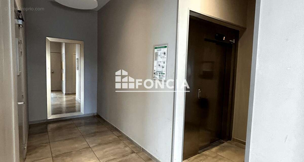Appartement à RILLIEUX-LA-PAPE