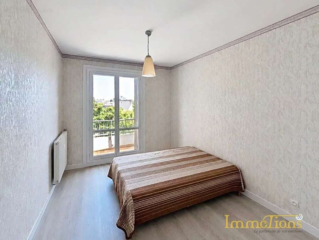 Appartement à ROMANS-SUR-ISERE