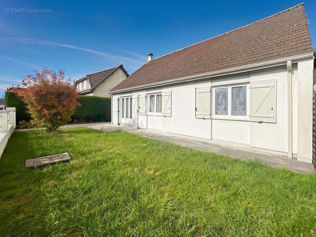 Maison à VERNEUIL-L&#039;ETANG