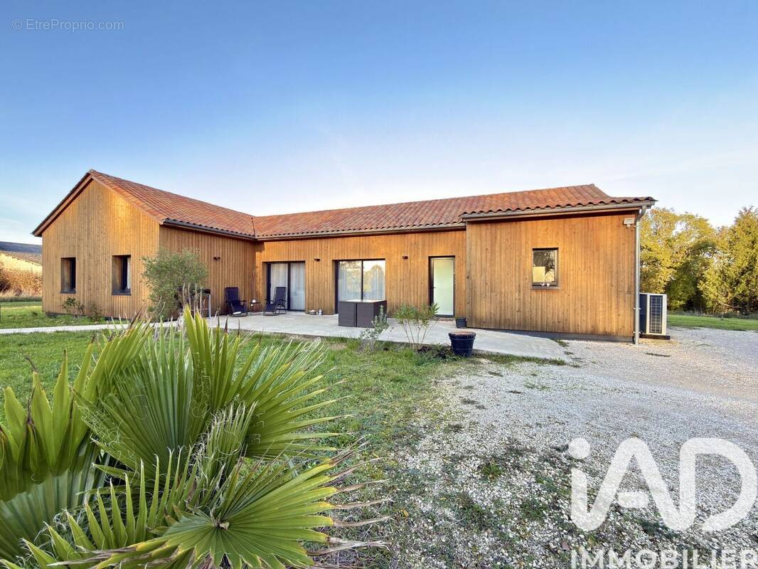 Photo 1 - Maison à LES EYZIES-DE-TAYAC-SIREUIL