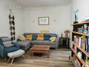 Maison à VIC-LA-GARDIOLE