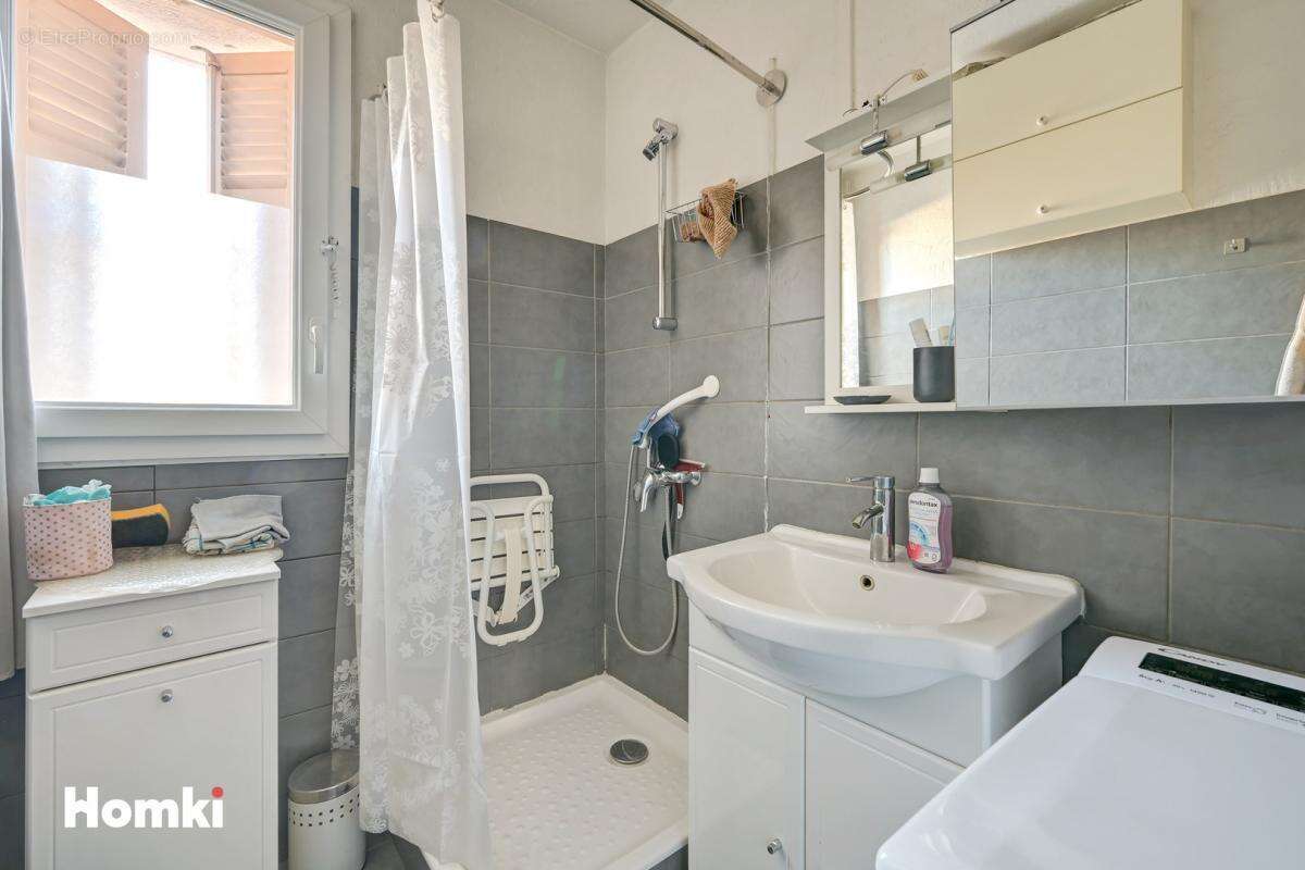 Appartement à MARSEILLE-9E