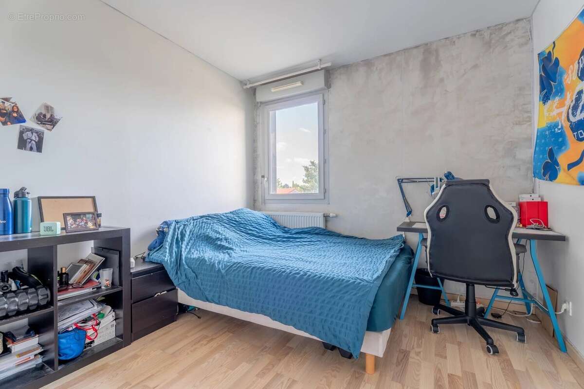 Appartement T4 avec terrasse et garage - photo 6