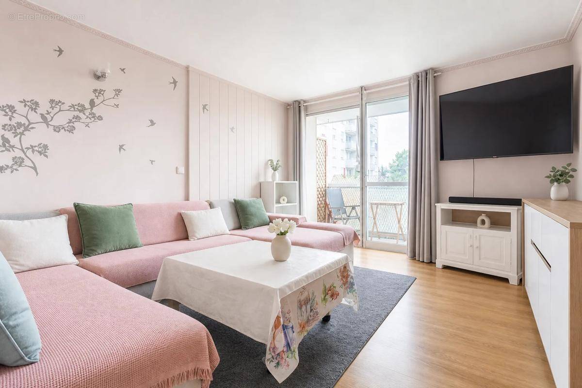 Appartement à ROSNY-SOUS-BOIS