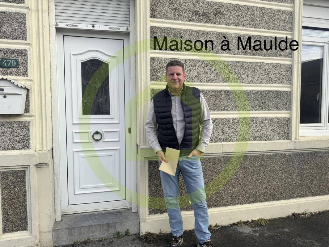 Maison à MAULDE