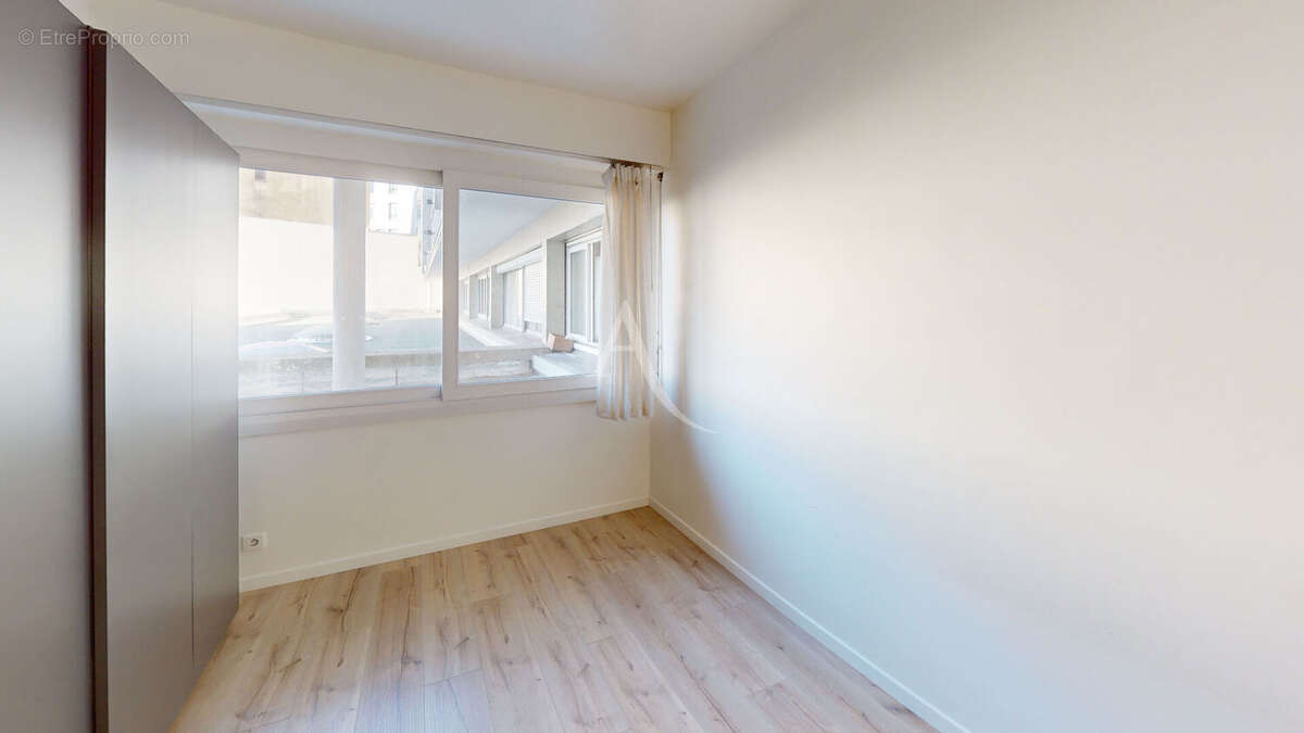 Appartement à PARIS-10E