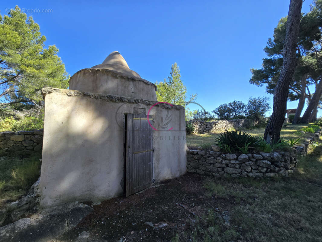 Maison à PELISSANNE