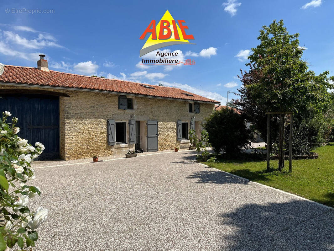 Photo 1 - Maison à FONTAINES