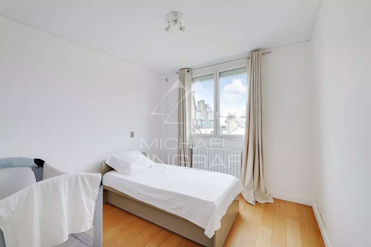 Appartement à PARIS-6E