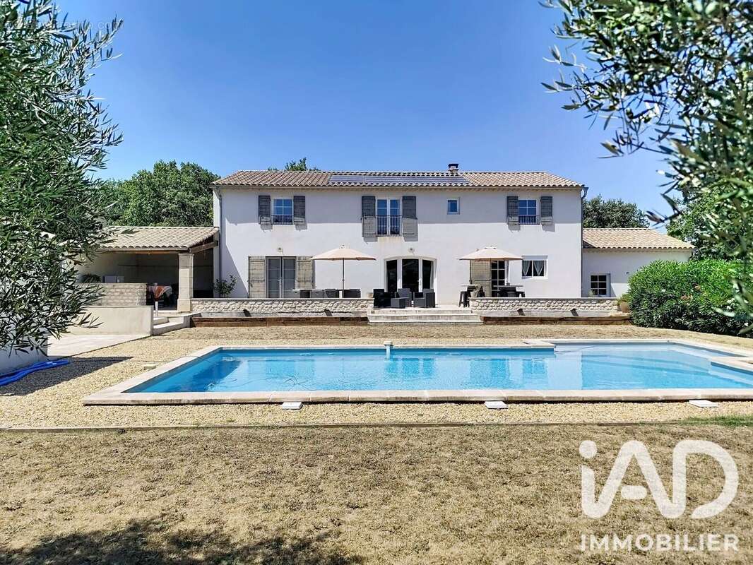 Maison 270 m² à Rochegude  - photo 4