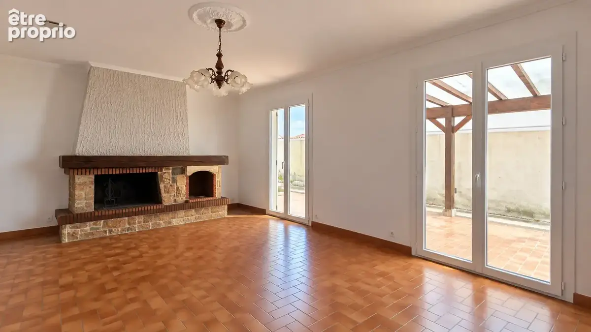 A vendre - colombiers - maison plain pied t5 de 87 m2 sur 537 m2 de terrain avec garage - photo 3