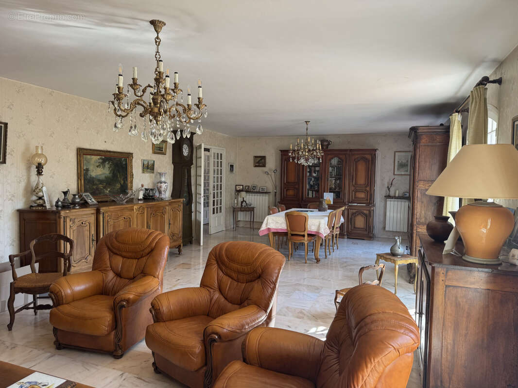 Maison à LA VALETTE-DU-VAR