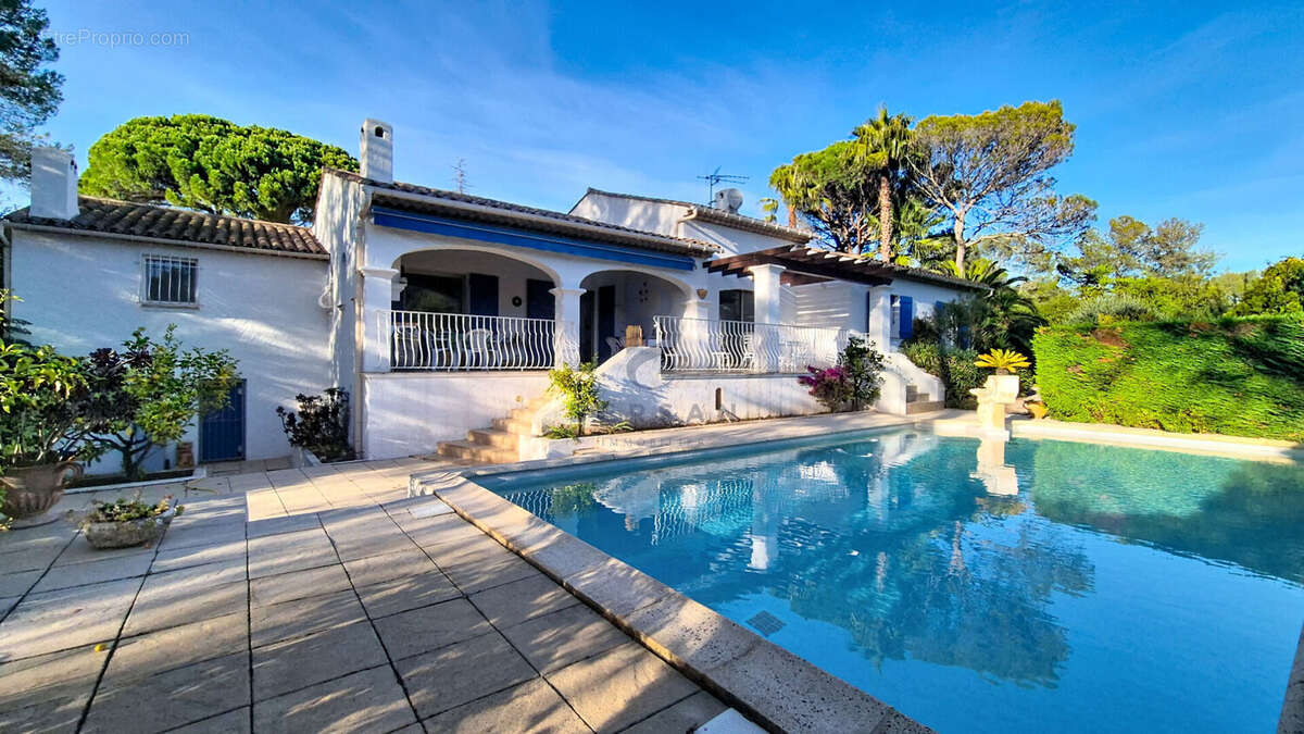 Maison à SAINT-RAPHAEL