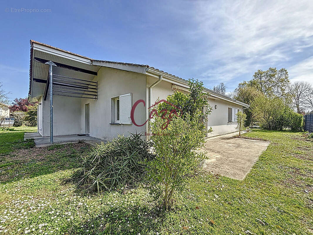Maison à SAINT-CAPRAIS-DE-BORDEAUX