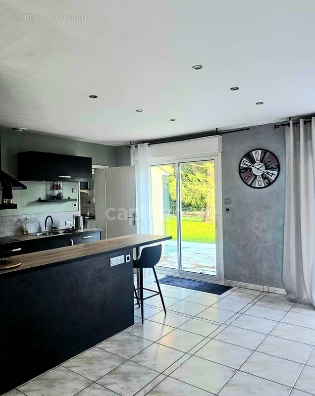 Maison à THURE