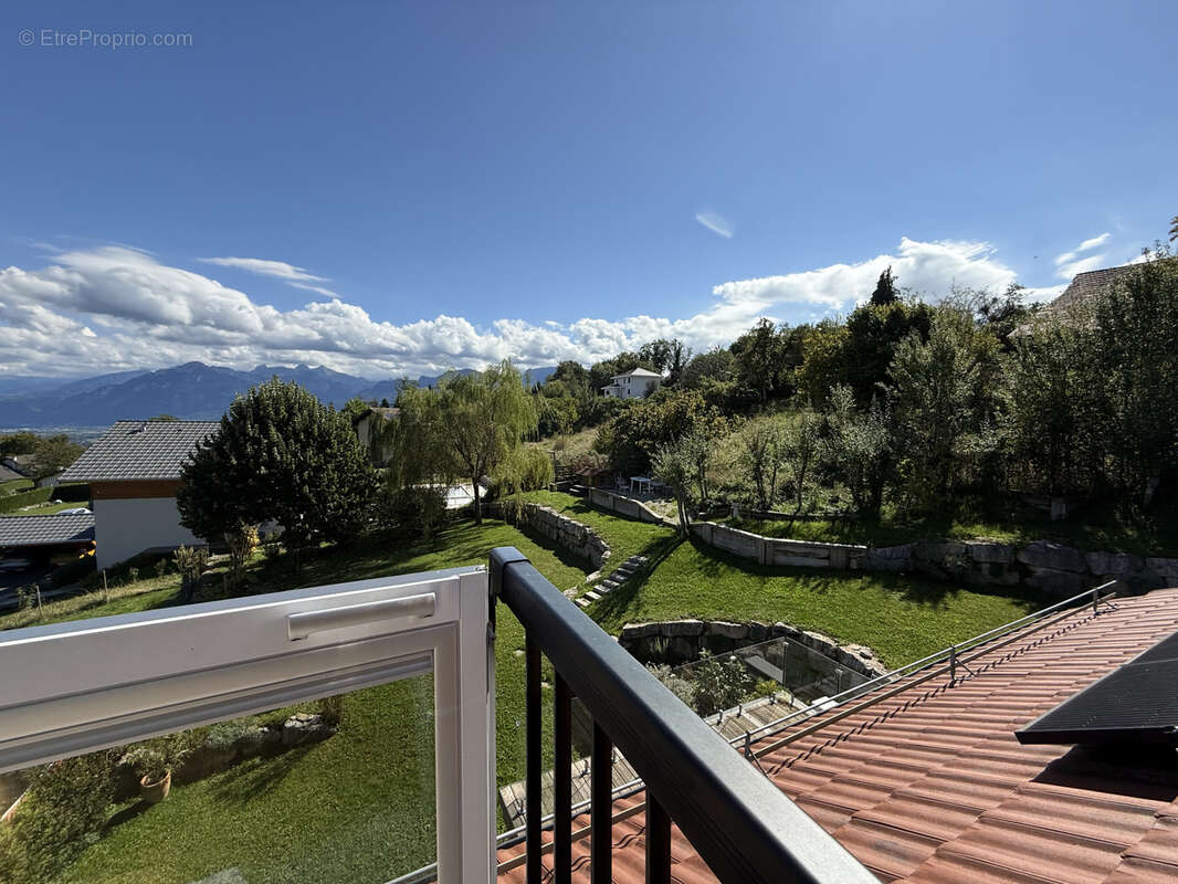 Maison à PERS-JUSSY