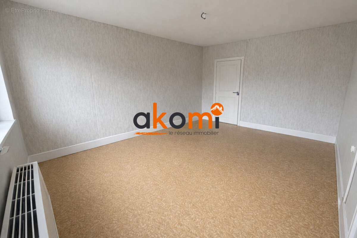 Appartement à SENONES