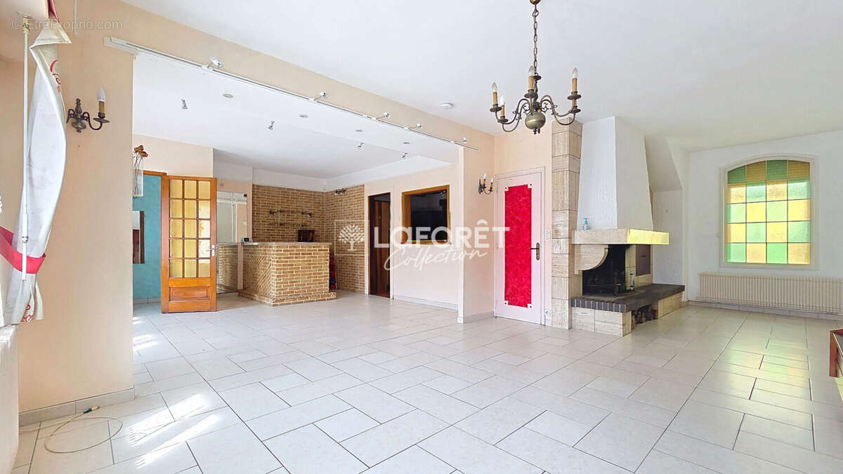 Maison de ville avec jardin et parking - 148m² - photo 5