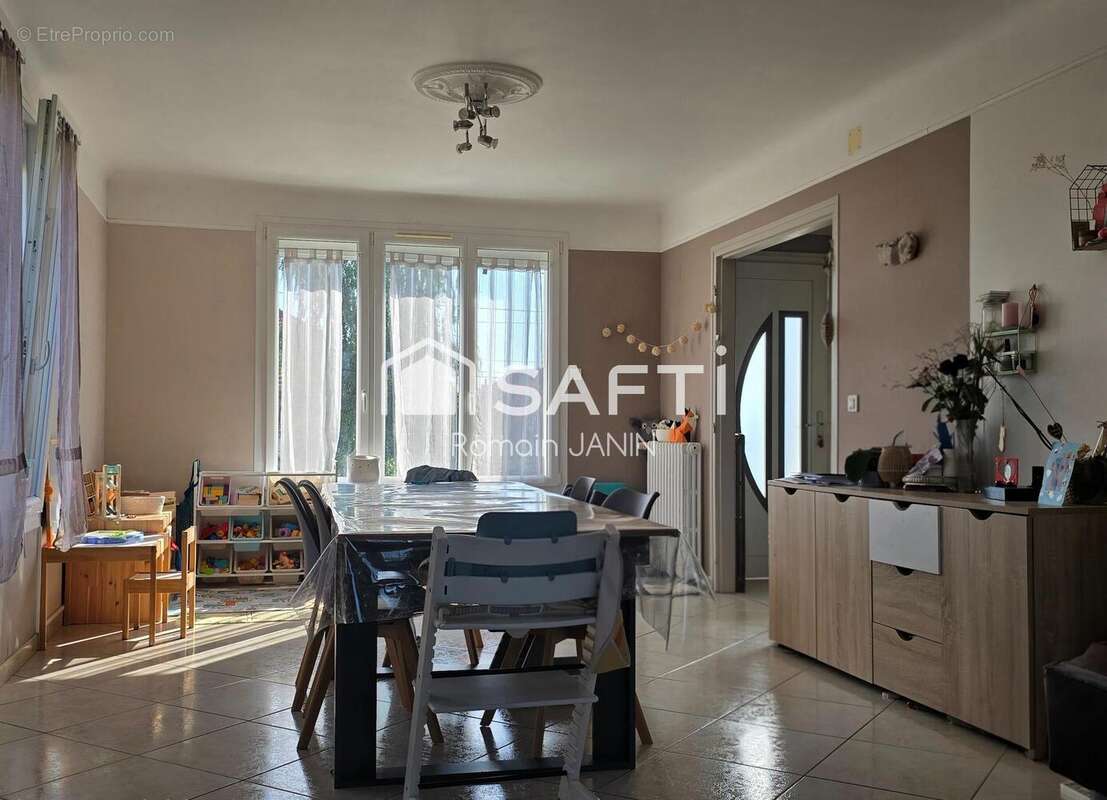 Photo 2 - Maison à THIERVILLE-SUR-MEUSE