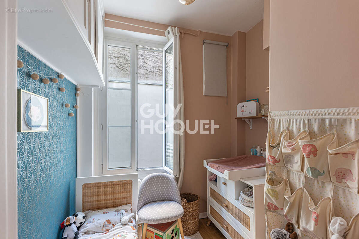 Appartement à PARIS-12E