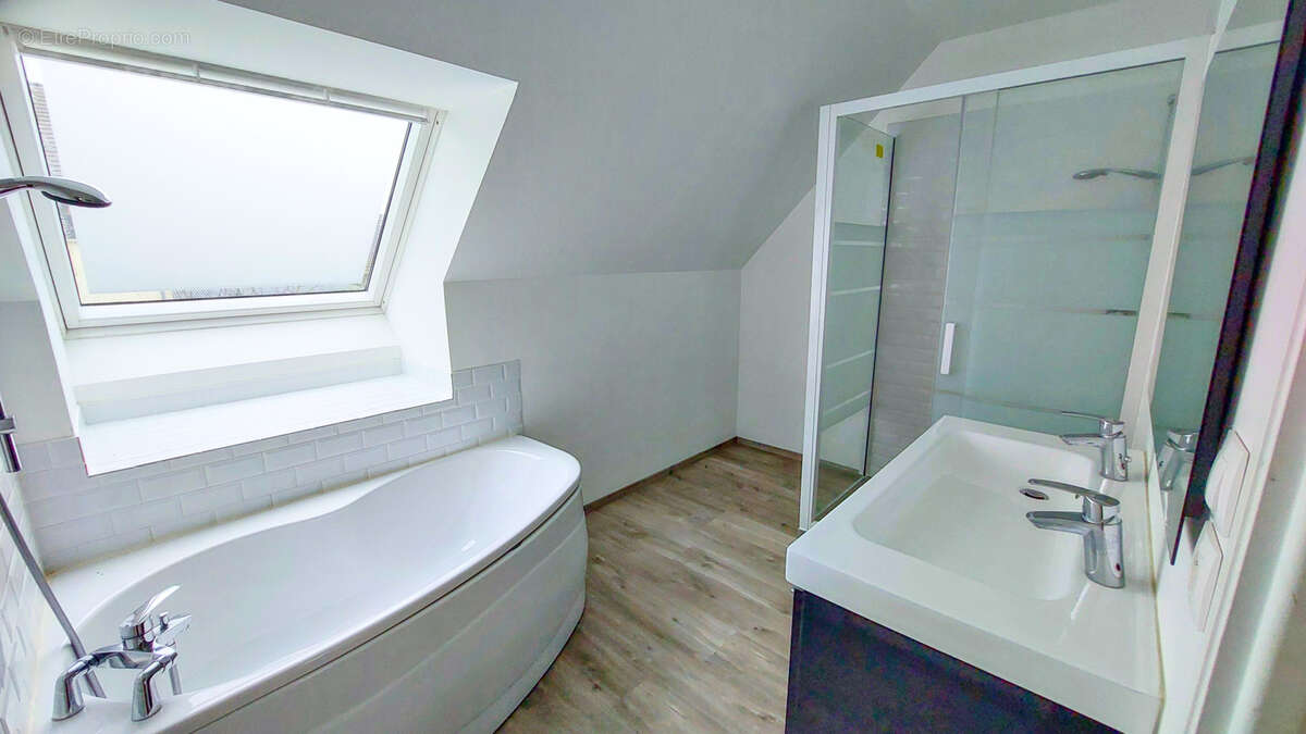 Maison à GUICHAINVILLE