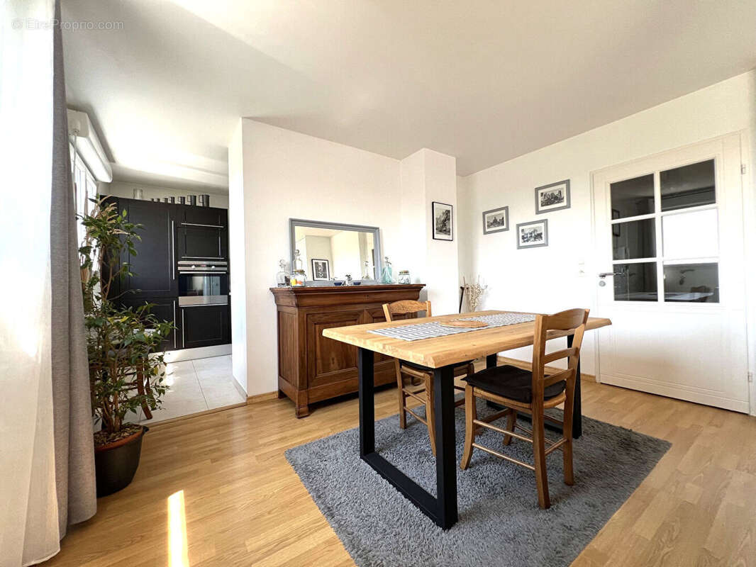 T4 - dernier etage - box et parking - balcons - photo 4