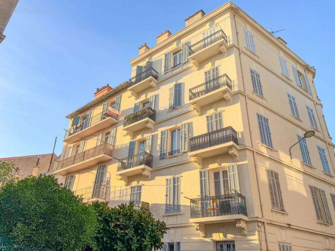 Appartement à CANNES