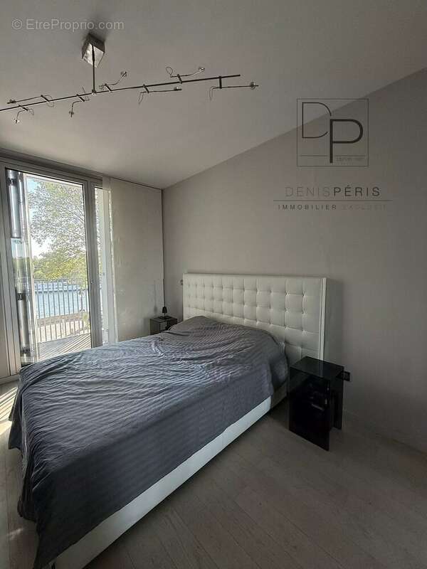 T2 Paris 4 (53,4 m²) – Balcon, vue Seine, parking - photo 5