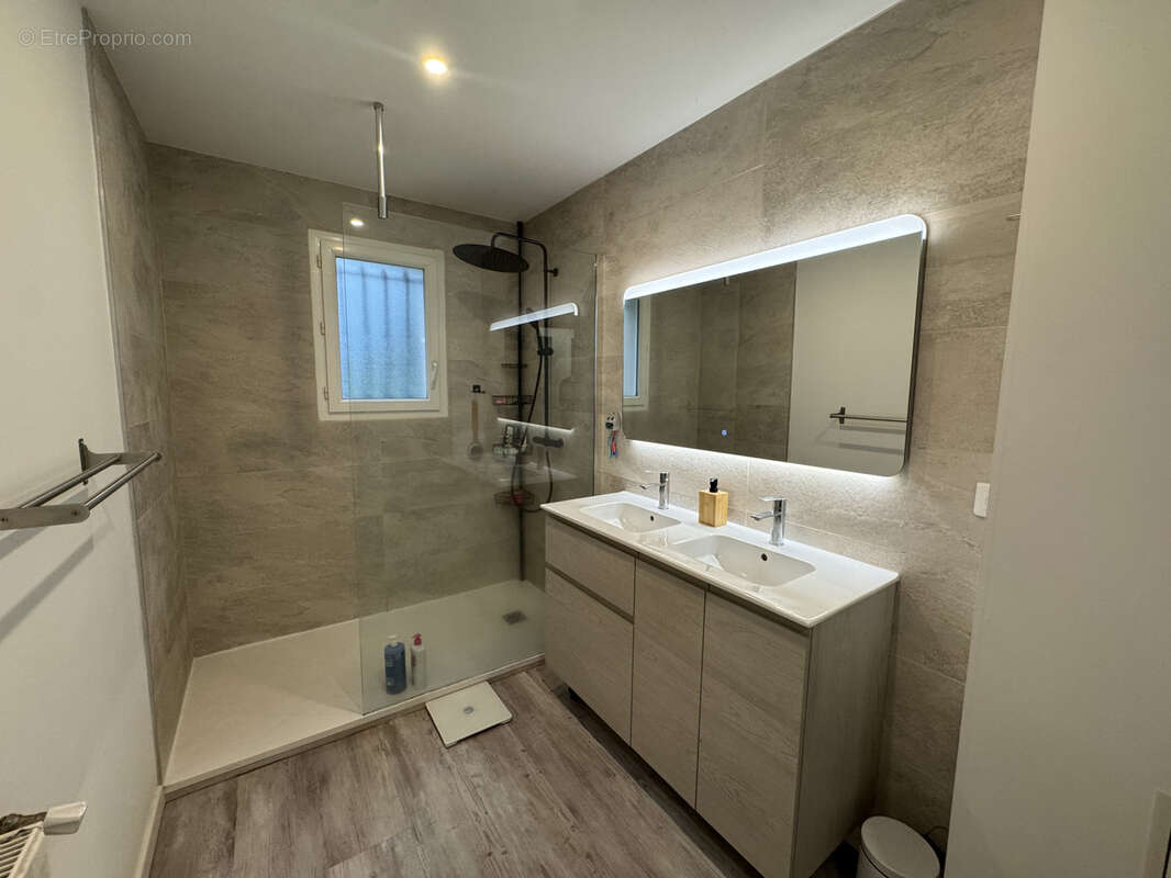 Maison à COMPREIGNAC