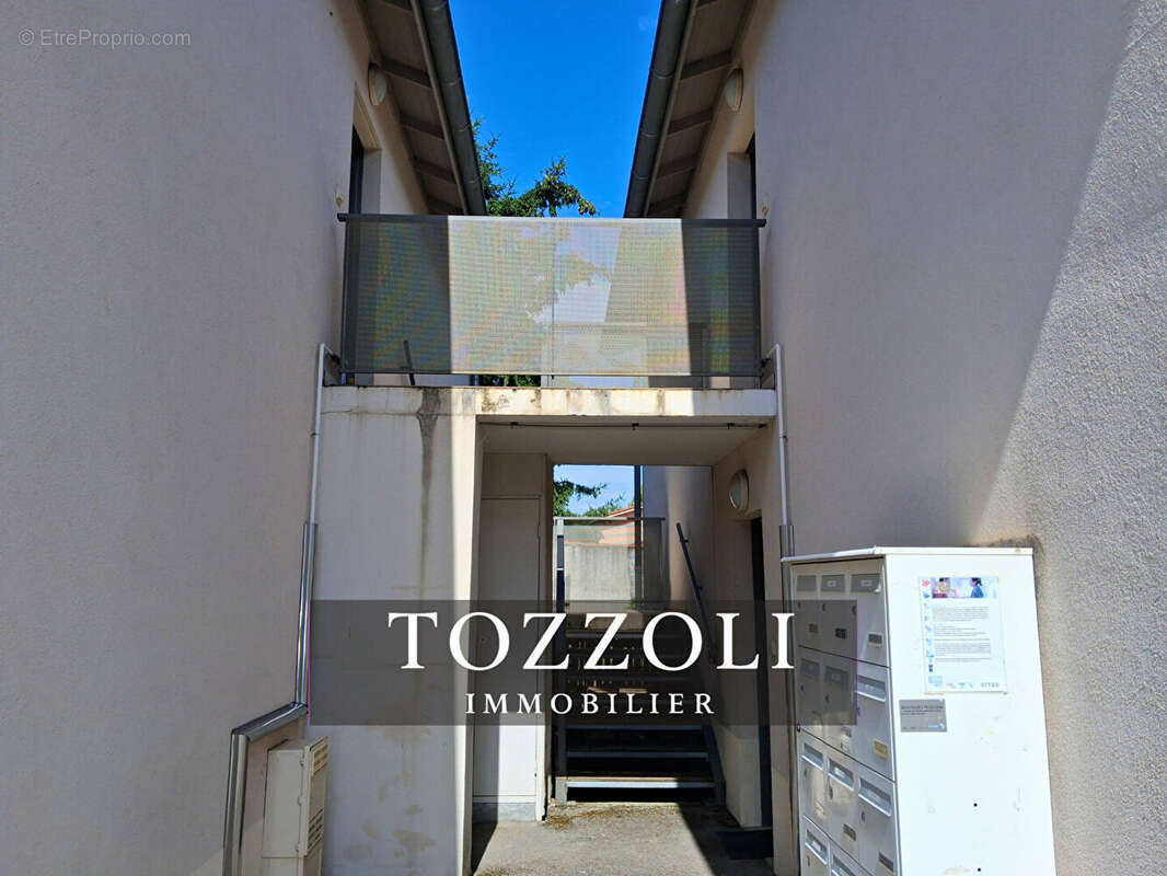Appartement Heyrieux 4 pièce(s) 79.64 m2 - photo 3