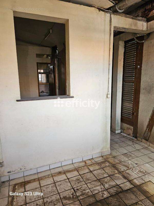 Appartement 284 m² à Cayenne  - photo 4