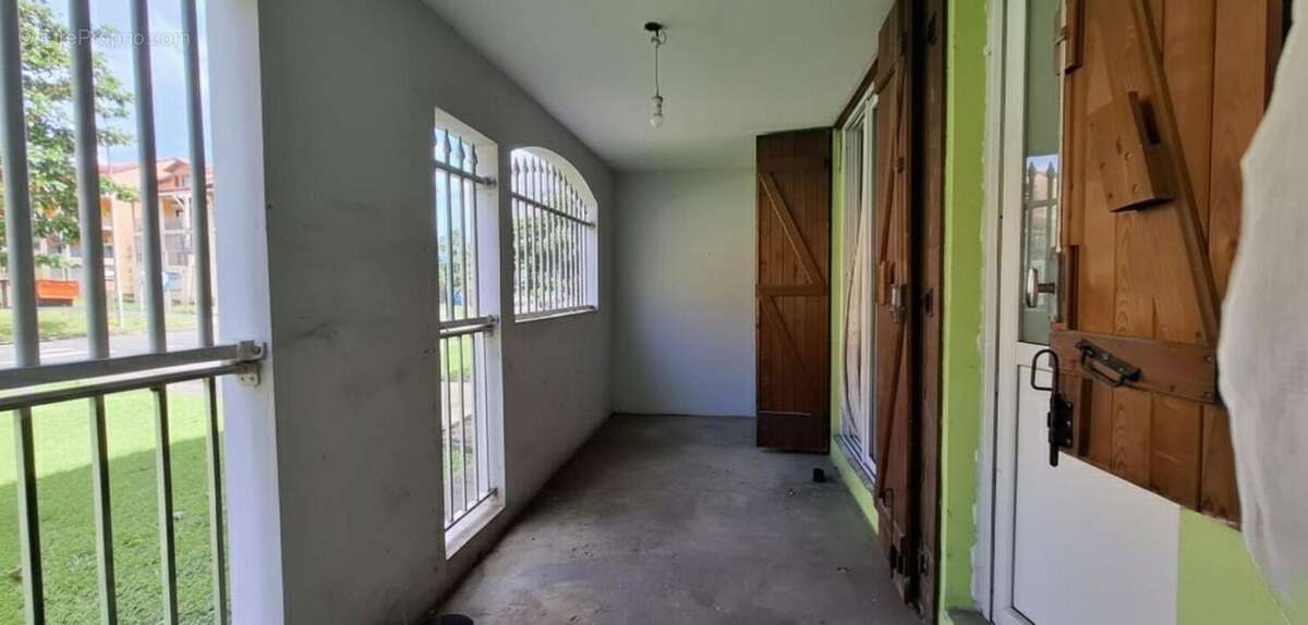 Appartement à BAIE-MAHAULT