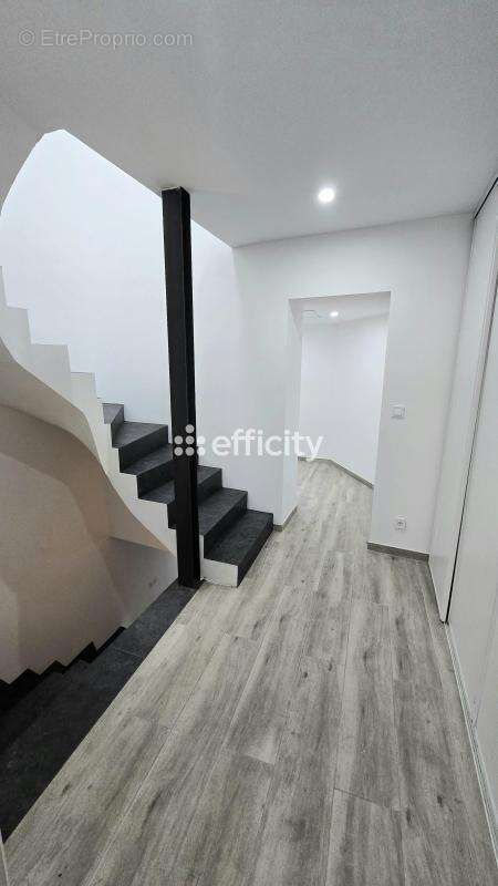 Maison à COLOMBIERS