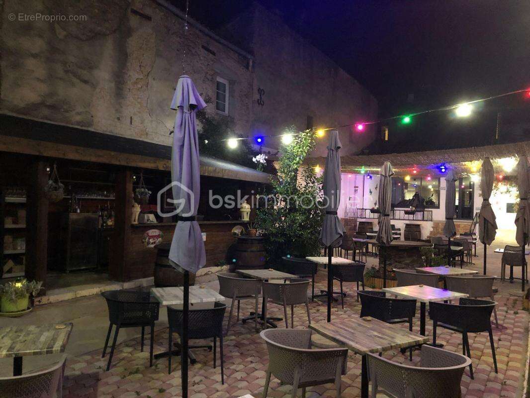 Commerce à REMOULINS