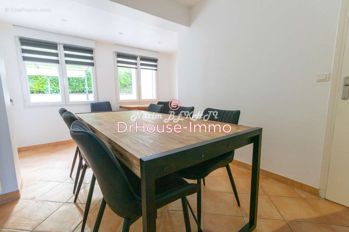 Maison à BONNIERES-SUR-SEINE