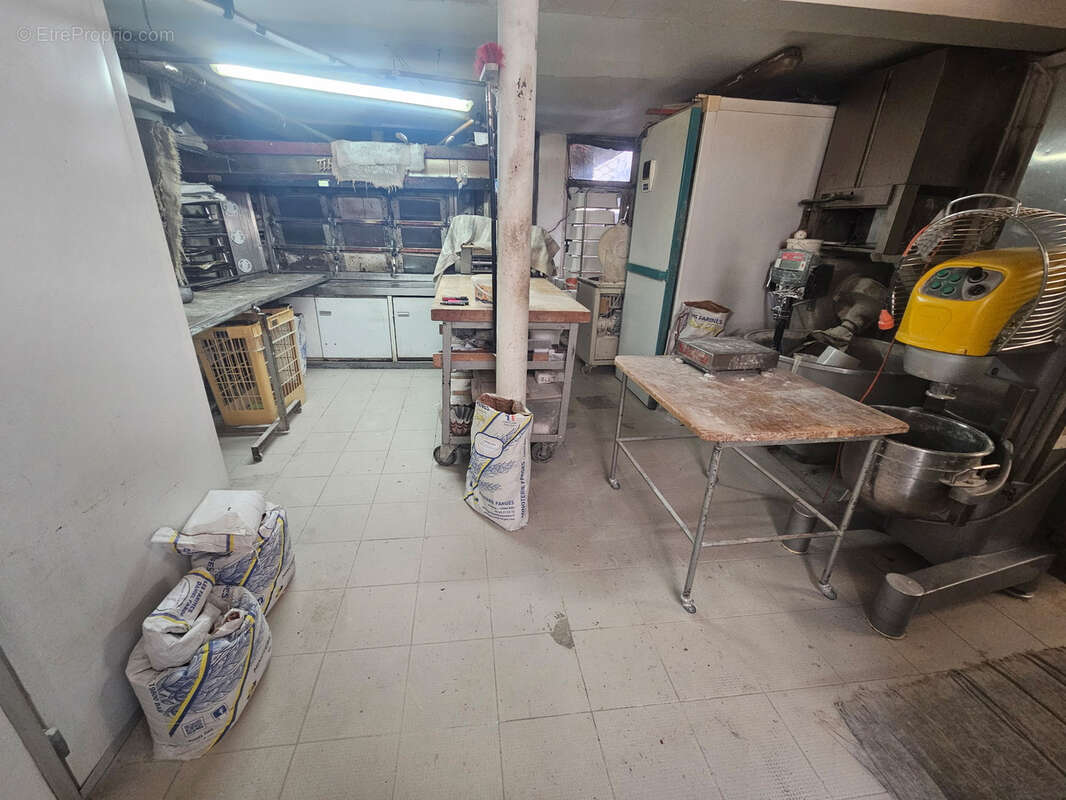 Autre à ESPARTIGNAC