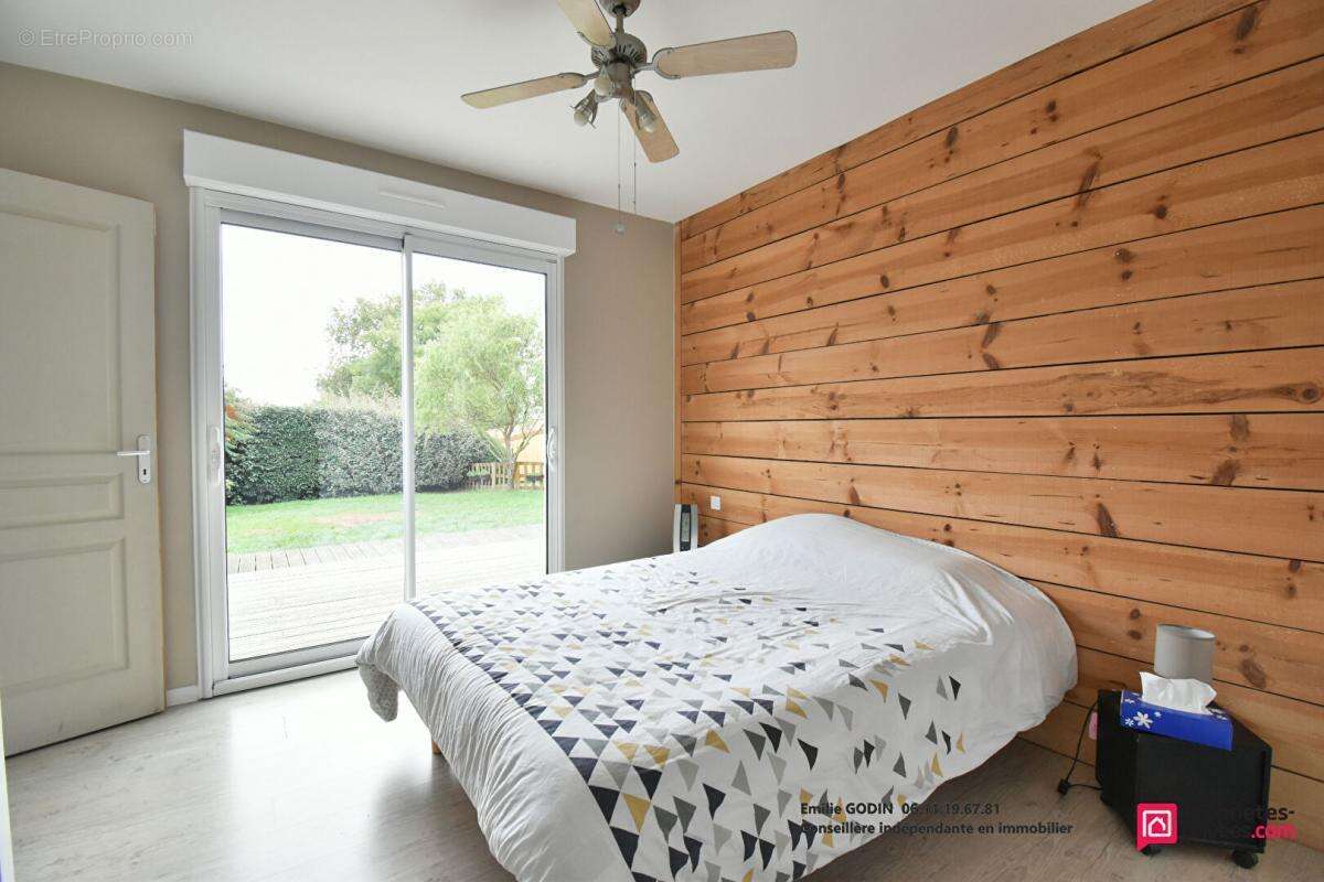 Maison à NUEIL-LES-AUBIERS