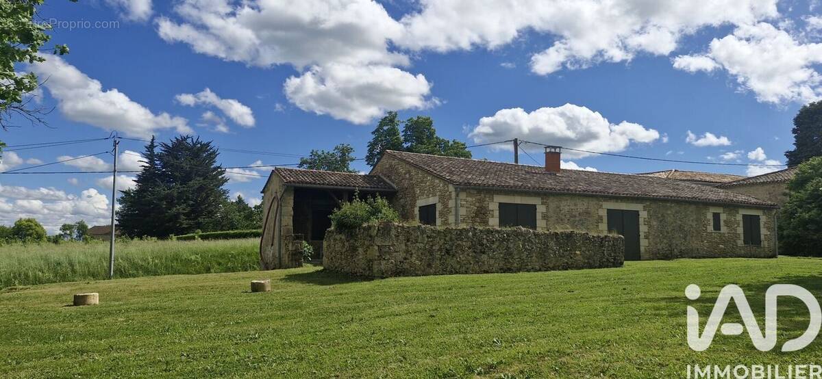 Photo 1 - Maison à COUBEYRAC