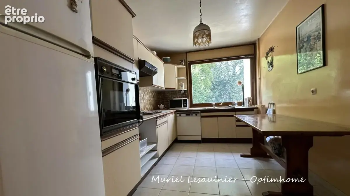 Appartement familial 95 m² 3 chambres, balcon, cave & parking - photo 8