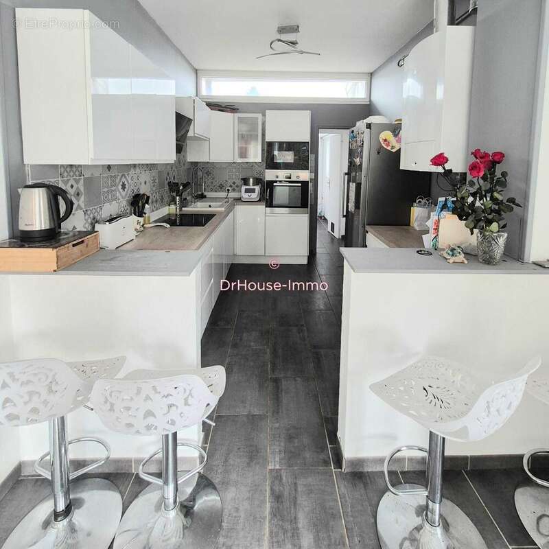 Maison à OZOIR-LA-FERRIERE