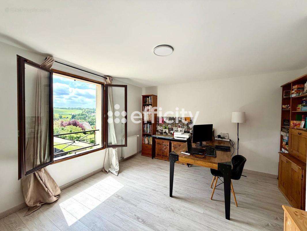 Maison 160 m² à Tessancourt-Sur-Aubette  - photo 10