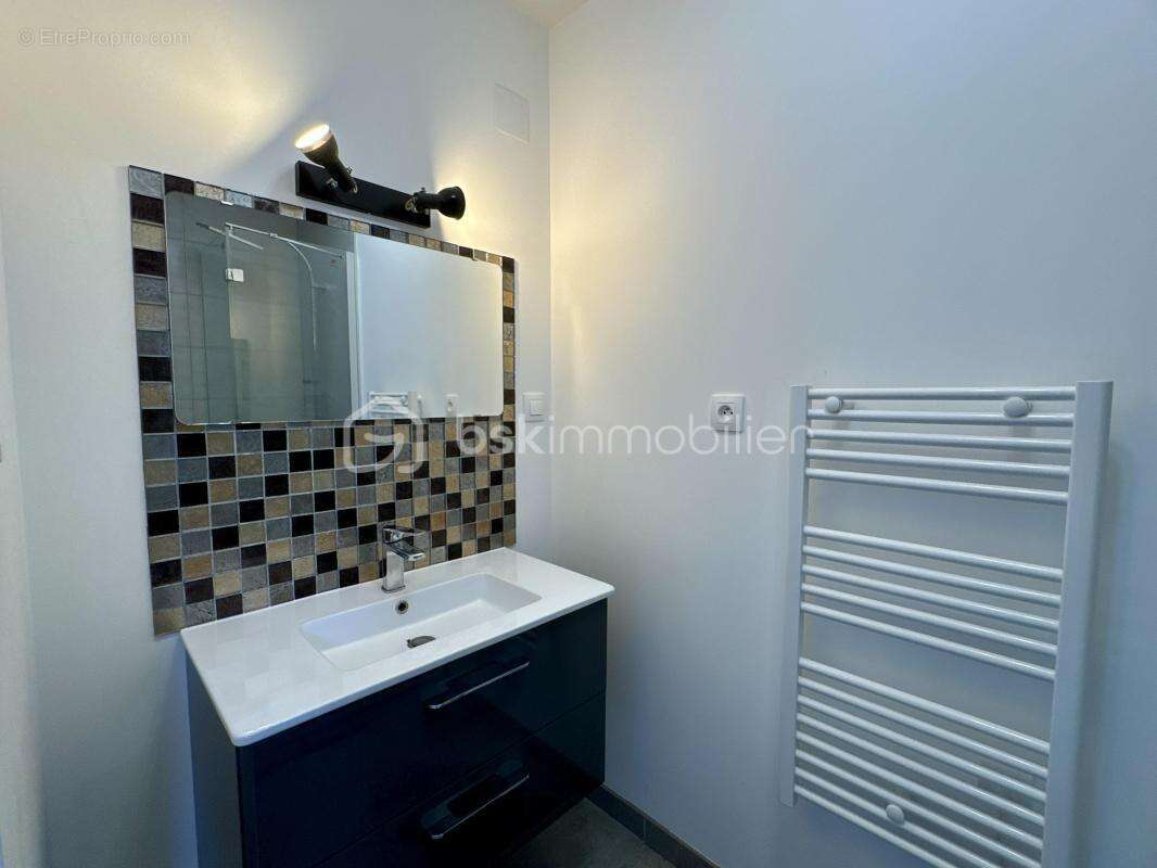 Maison à AZAY-SUR-CHER