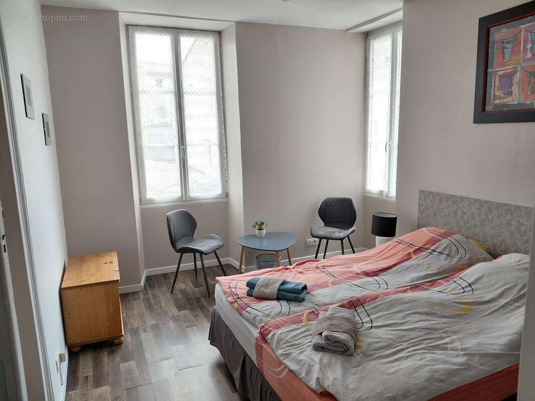 Maison à MIRAMBEAU