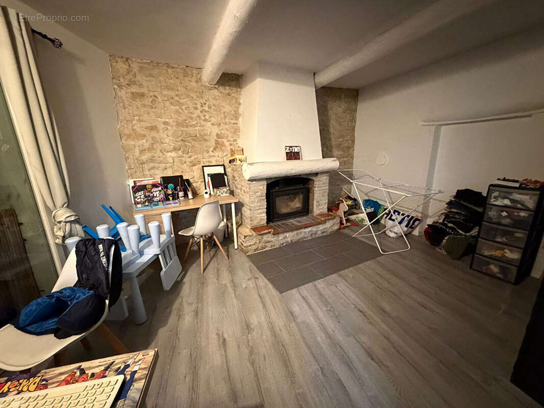Maison à PEYNIER