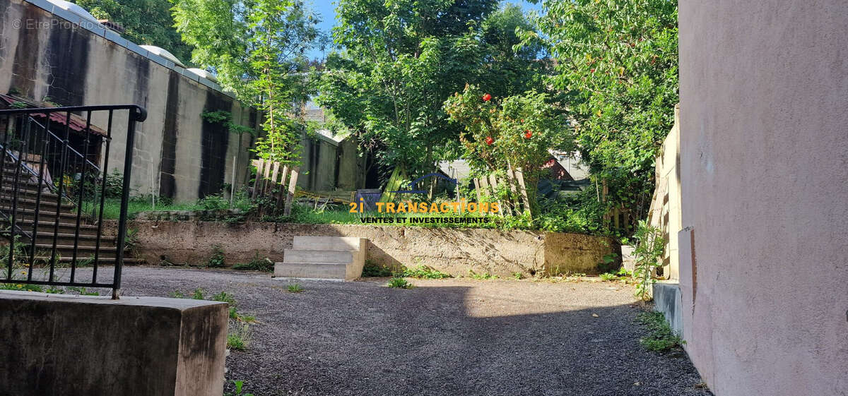 Appartement à SAINT-ETIENNE