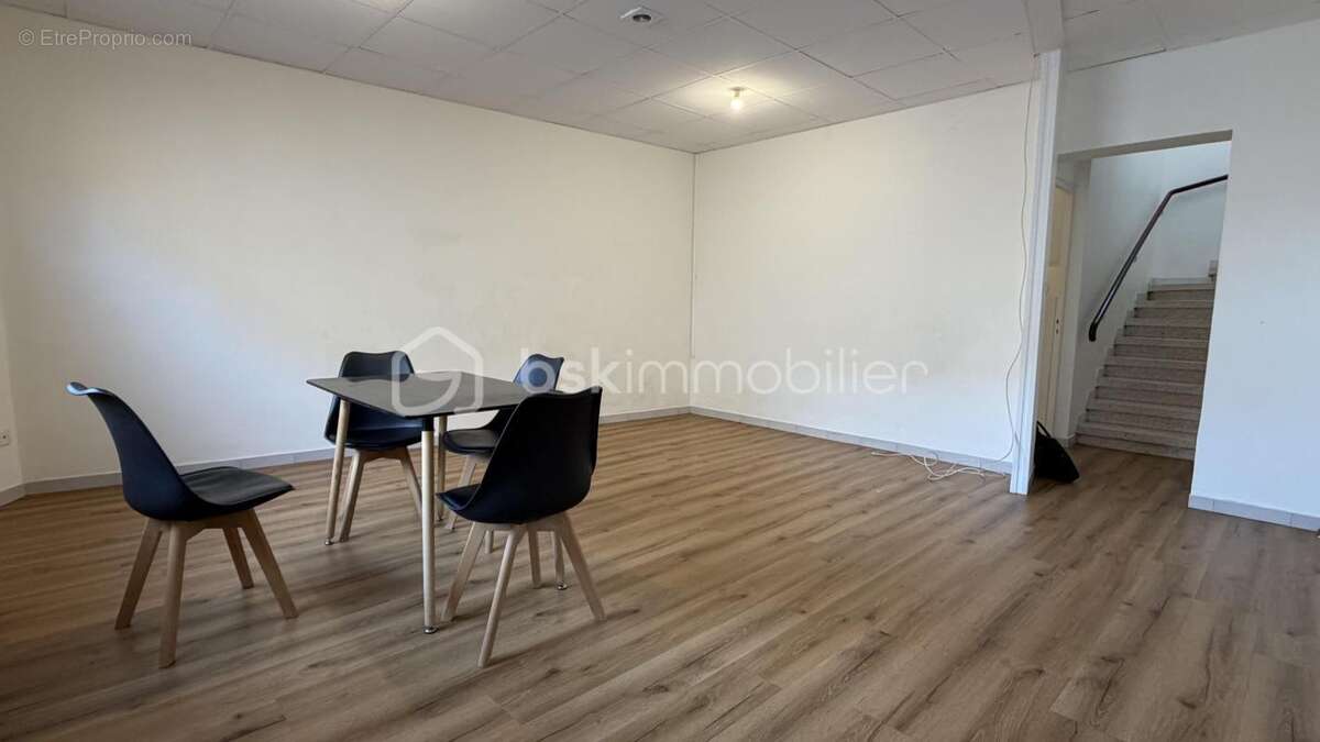 Appartement à ANNEYRON